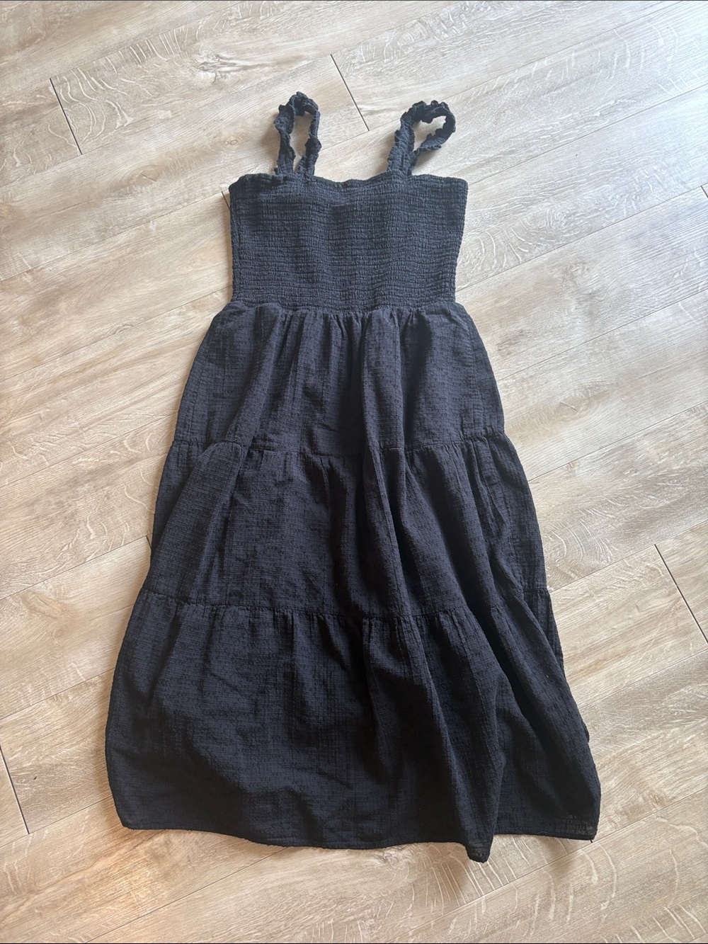 Heartloom Black Smocked Tiered Maxi Dress Size Large